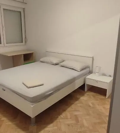 Predivan Dvosoban Stan * 斯普利特